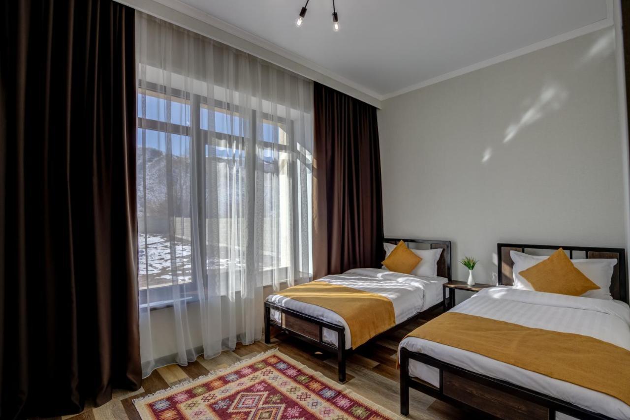 My Hotel Каракол Экстерьер фото