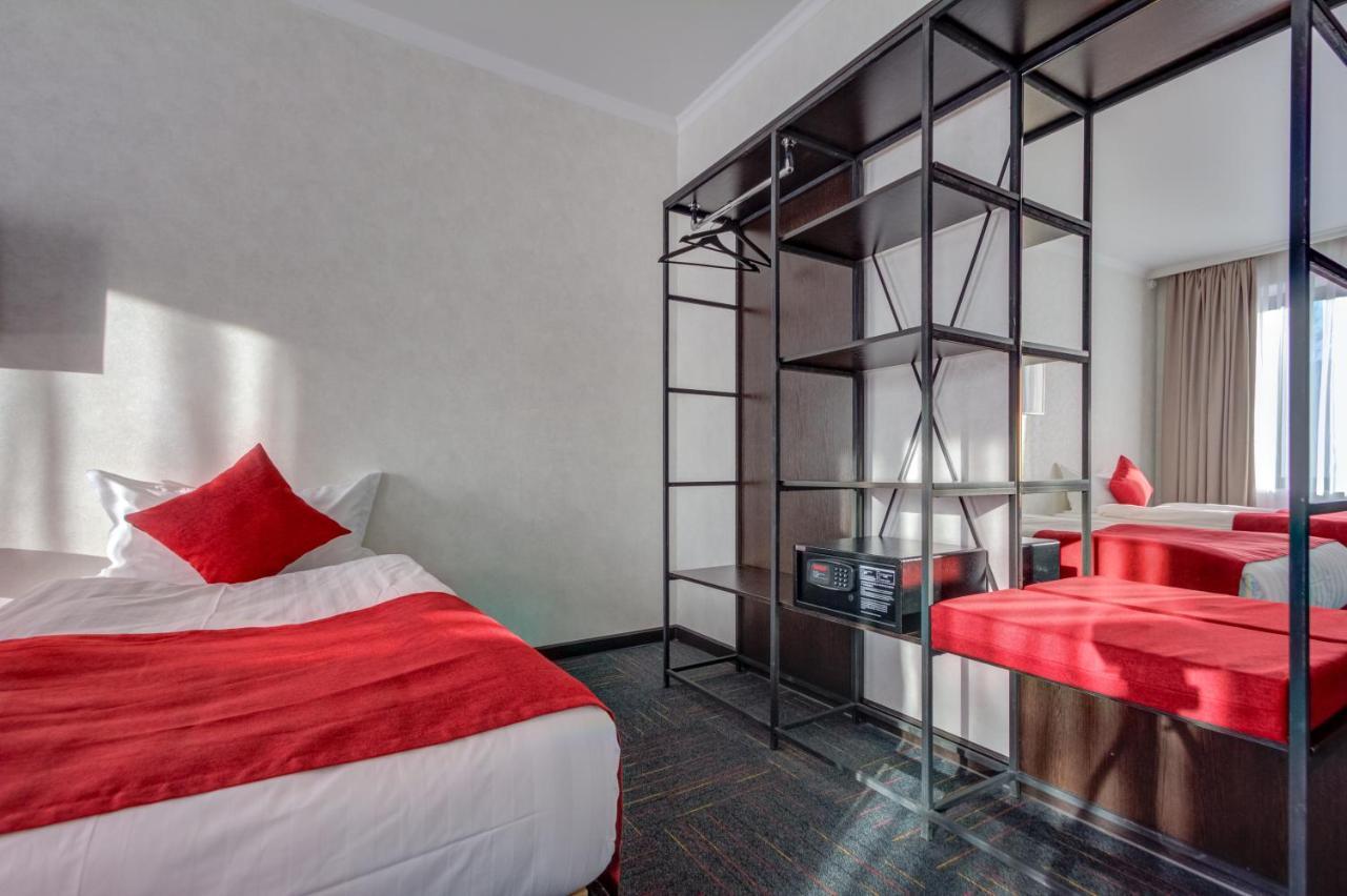 My Hotel Каракол Экстерьер фото