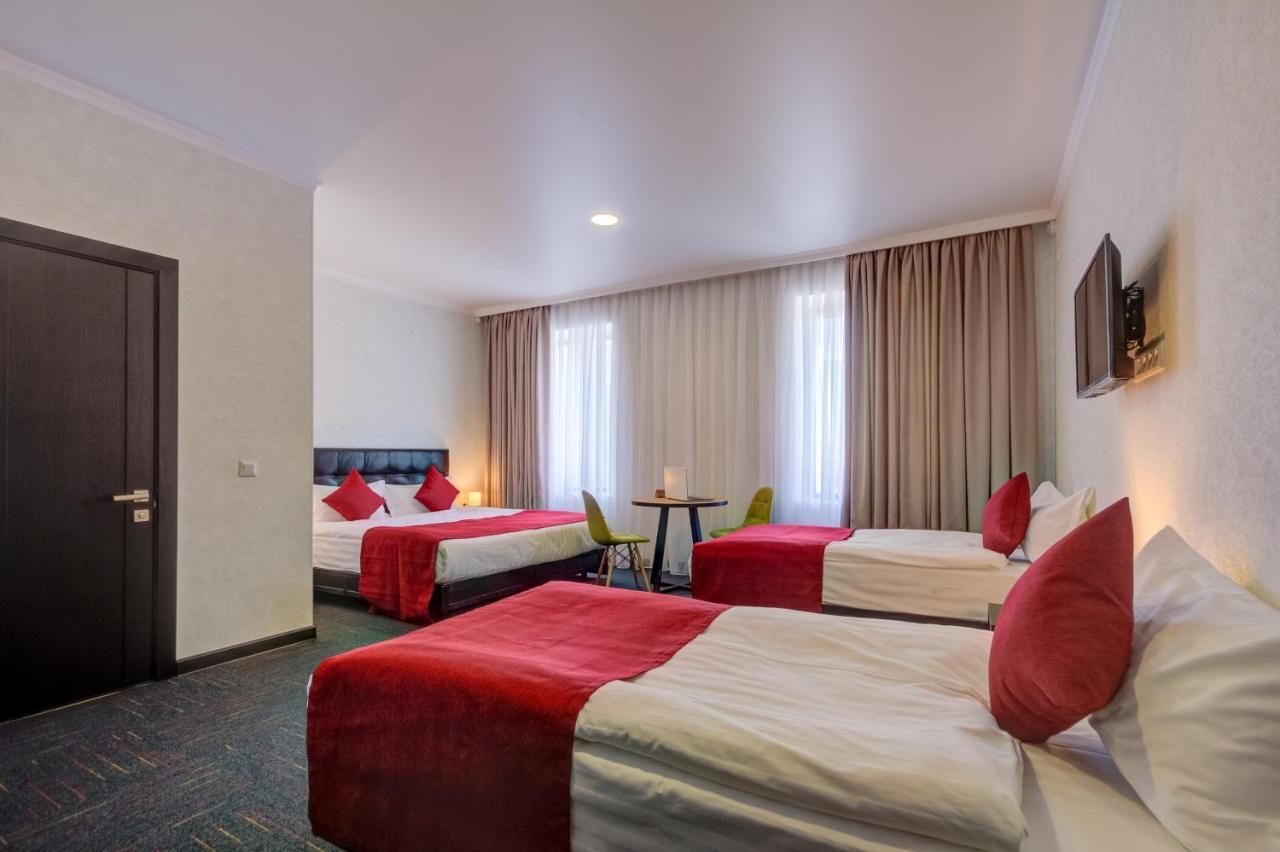 My Hotel Каракол Экстерьер фото
